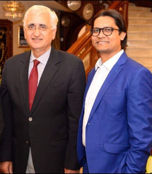 File:Dr. Shabbir Qamar3.jpg